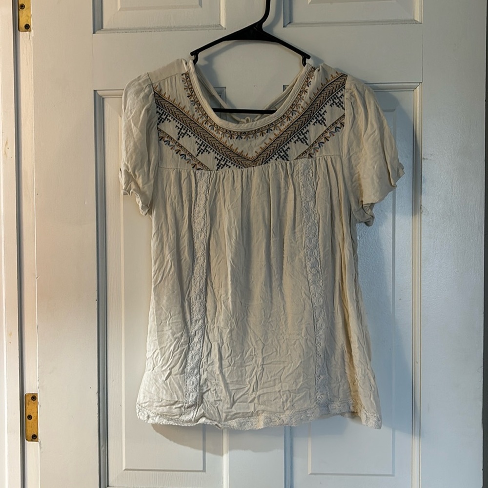 Knox Rose blouse with keyhole back